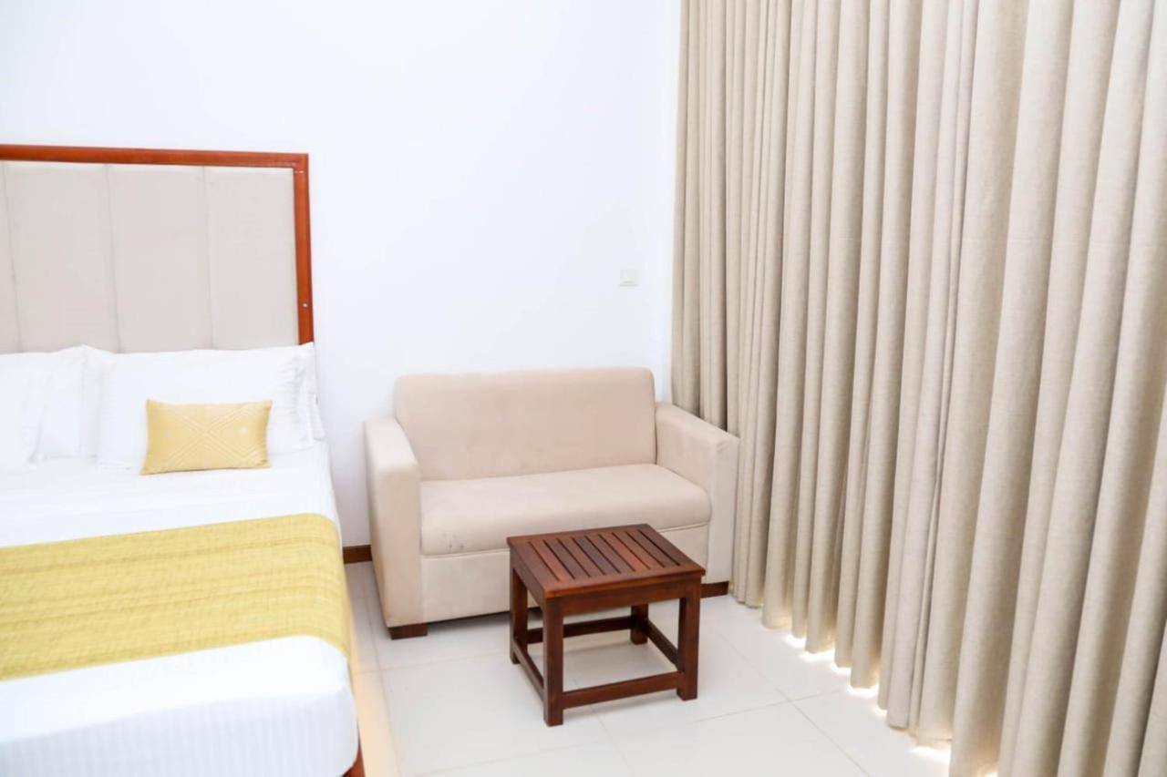 Apna Colombo Aparthotel Nawala Ngoại thất bức ảnh